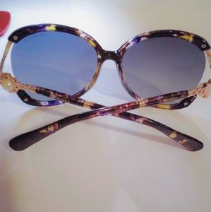 CHANEL Floral Pearl Sunglasses